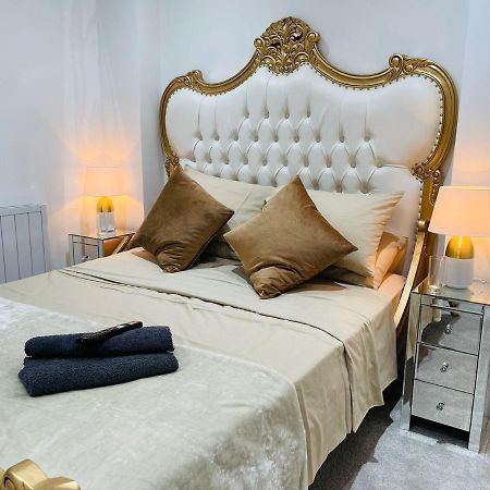 슬라우 Salt Hill Windsor Legoland Eton Heathrow Luxury 2 Bed 1 Bath Free Parking 아파트 외부 사진