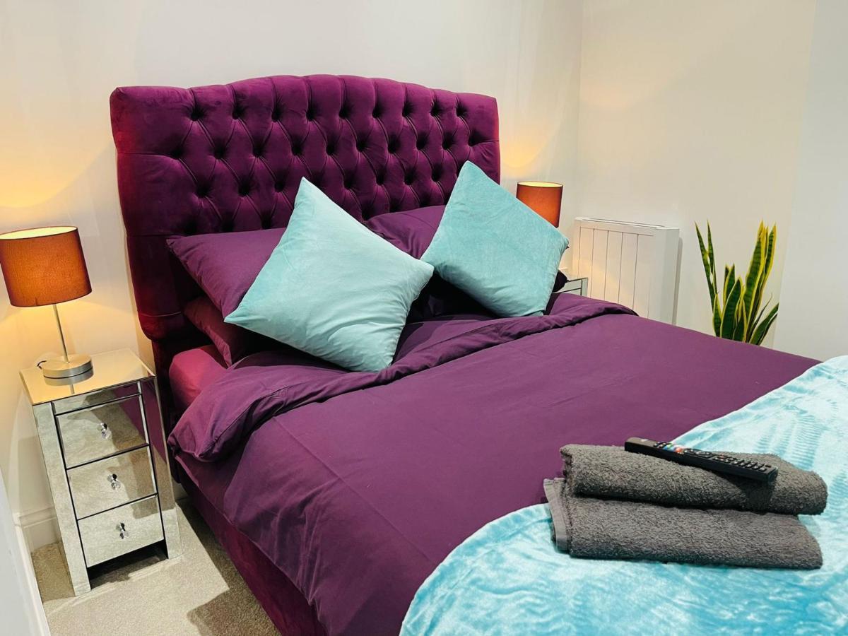 슬라우 Salt Hill Windsor Legoland Eton Heathrow Luxury 2 Bed 1 Bath Free Parking 아파트 외부 사진