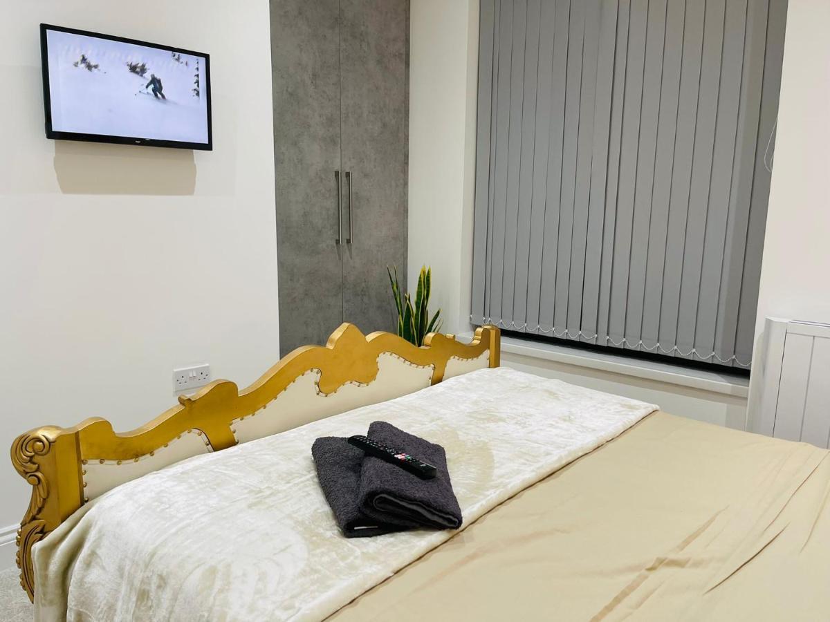 슬라우 Salt Hill Windsor Legoland Eton Heathrow Luxury 2 Bed 1 Bath Free Parking 아파트 외부 사진